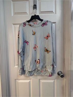 bp (Nordstrom) Light Blue Butterfly-Print Crewneck Long Sleeved Hacci Top